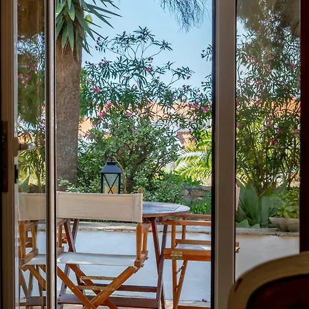 בית נופש Oasis Pool & Views אלבופיירה