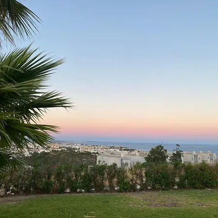 Oasis Pool & Views *